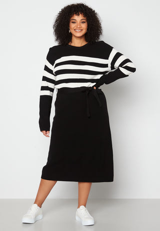 Striped O-neck  Knitted Dress