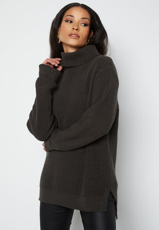 Lucy turtle neck sweater