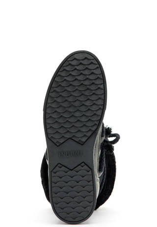 Classic High Sneaker