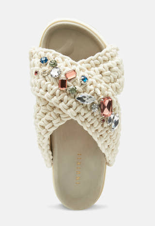Woven Stones Platform