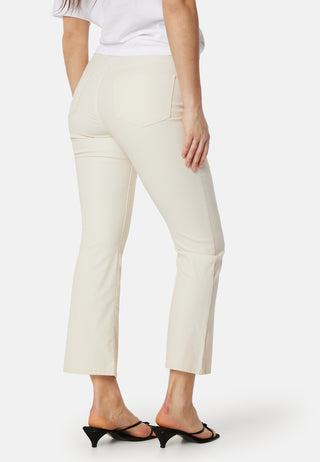 Belle 7/8 Coated Flared Pant
