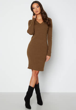 Fae Thess L/S Rib Knit Dress
