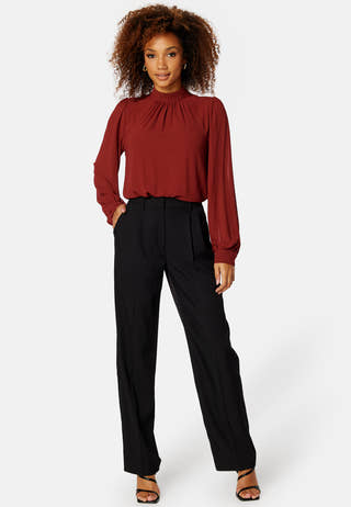 Mila L/S High Neck Top
