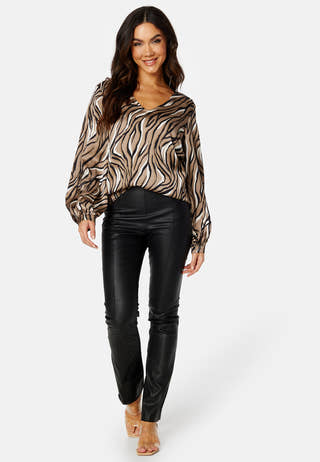 Papaya LS V-Neck Blouse