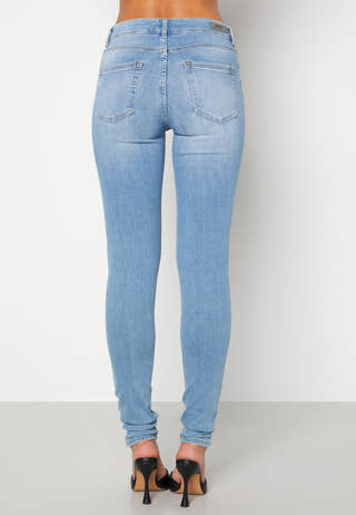 Blush Life Mid Jeans