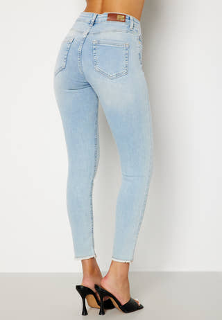 Blush Life Mid Jeans