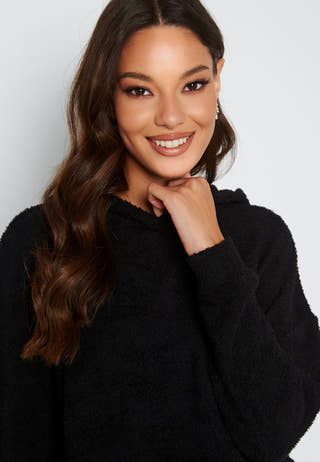 Fluffy L/S Hood Top