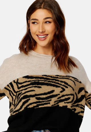 Jade Animal L/S Pullover