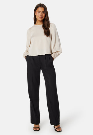 Jovana Ruby O-Neck Top