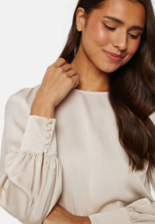 Jovana Ruby O-Neck Top