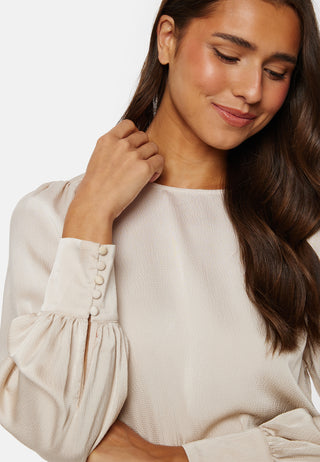 Jovana Ruby O-Neck Top