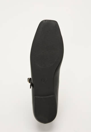 Onlakira-3 Pu Mary Jane Baller