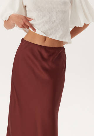 Onlchigo Ankel Satin Skirt