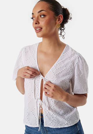 Onldanielle Auguste Emb Top