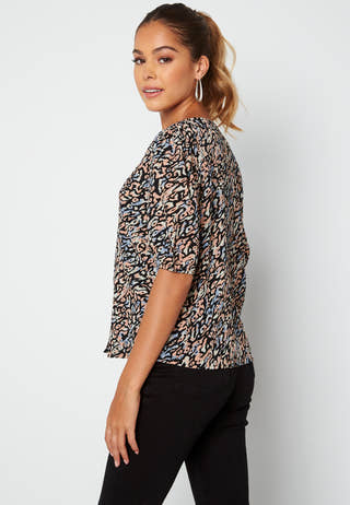 Faye 2/4 Top
