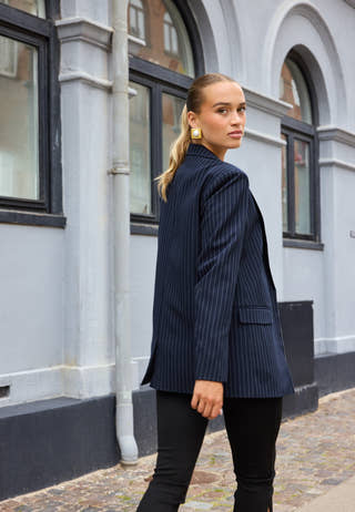 Pcbozzy Ls Loose Striped Blaze