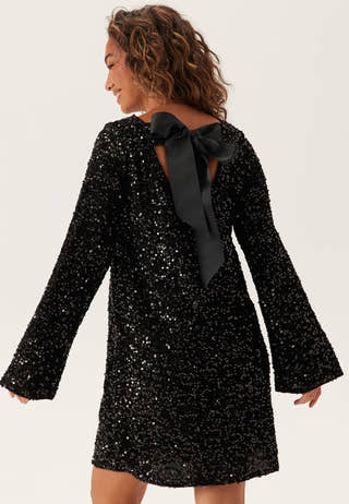 Pckam Ls Deep Back Bow Dress