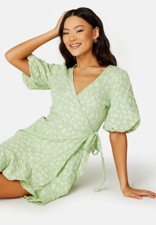 Vea 2/4 Wrap Dress