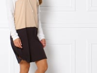 preview_images/1052361106-9a7c3014e7096623d6a3feb5afe83f19194884ec1f9780b93ab9427289501d78-d_200x150_82732655-c798-4cd3-a3b2-21886cd5fc49