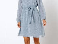 preview_images/1596263015-1d9455549ed5a5ec818a35901d20e92e8efa0177a3f28ae416bf0f6d259c0fcb-d_200x150_fc2126e2-a8ee-4ae1-aa65-bd340e58d52b