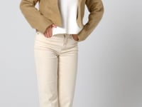 preview_images/1973629395-2e48097fe019922b403ea47d15408791a53025cf48a50866a853f3c816c5fa74-d_200x150_4cea3c84-a118-4132-ba6f-ac9895808539