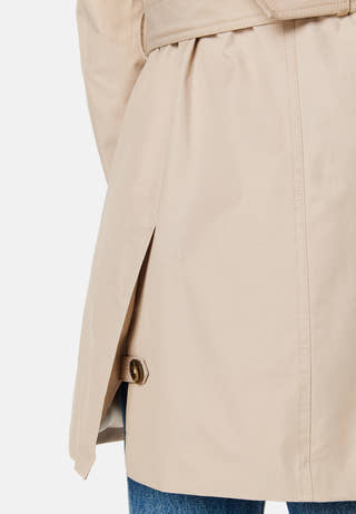 Annie Trenchcoat