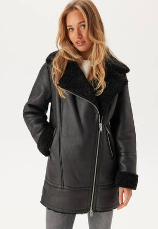 Delia Coat
