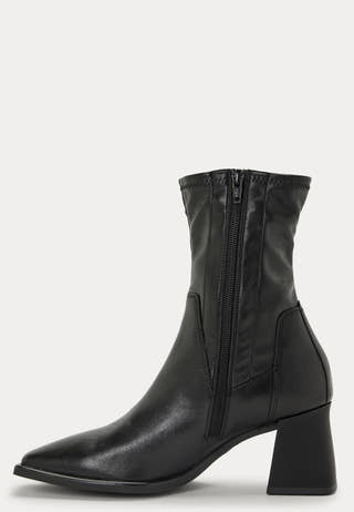Hedda Classic Boots