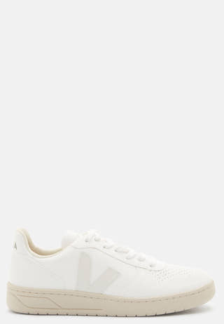 V-10 Sneakers