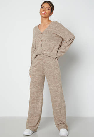 Chill V-Neck Button Cardigan