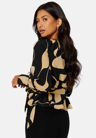 Lydia LS Wrap Top