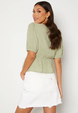Petrine S/S Wrap Top