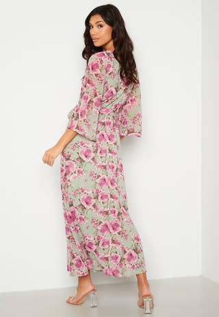 Clarette V-Neck 3/4 Ankle Dress
