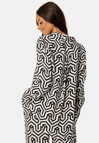 Daca Sana L/S Oversize Shirt