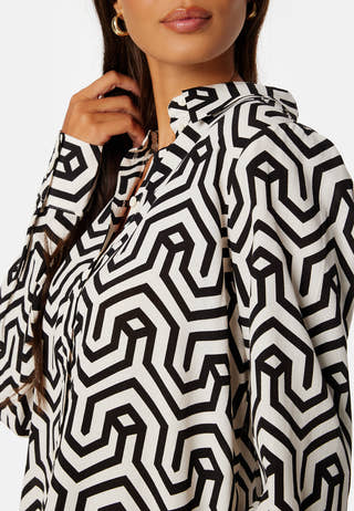 Daca Sana L/S Oversize Shirt