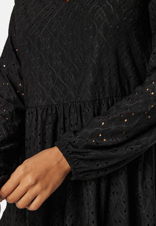Vikawa L/S Dress