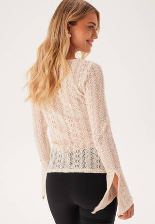 Vichikka L/S V-Neck Top