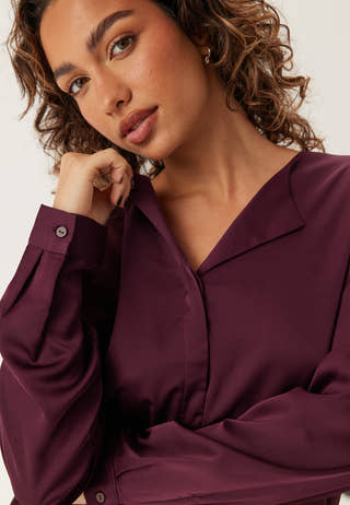 Viellette V-neck L/S Satin Shirt