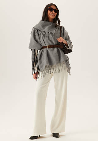 Vifjolira High Neck Poncho