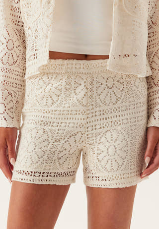 Vimerinda Crochet Hw Shorts
