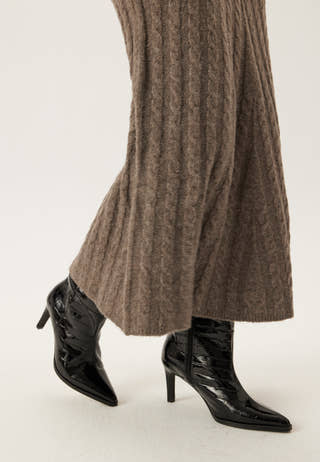 Virelli Ankle Cable Knit Skirt