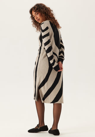 Vitif Crewneck Knit Midi Dress